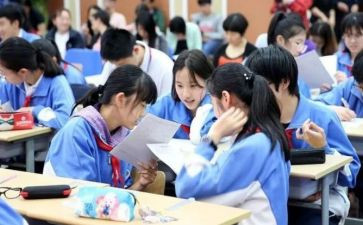 初中生贫困生申请书8篇