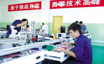 先进科技工作者先进事迹6篇