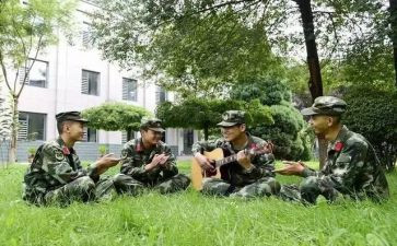 转士官留队申请书7篇
