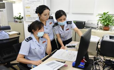 村工作人员的述职报告8篇