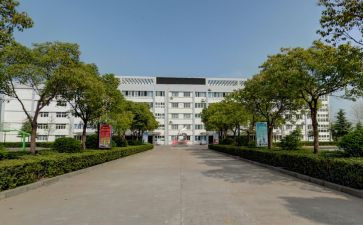 作文之我的校园作文8篇