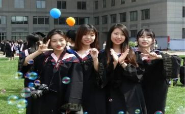 应届生自我鉴定8篇