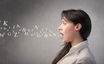 英语的自我介绍作文7篇