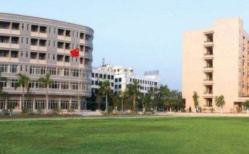 职高学期自我鉴定5篇