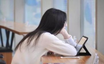 女职工述职报告6篇